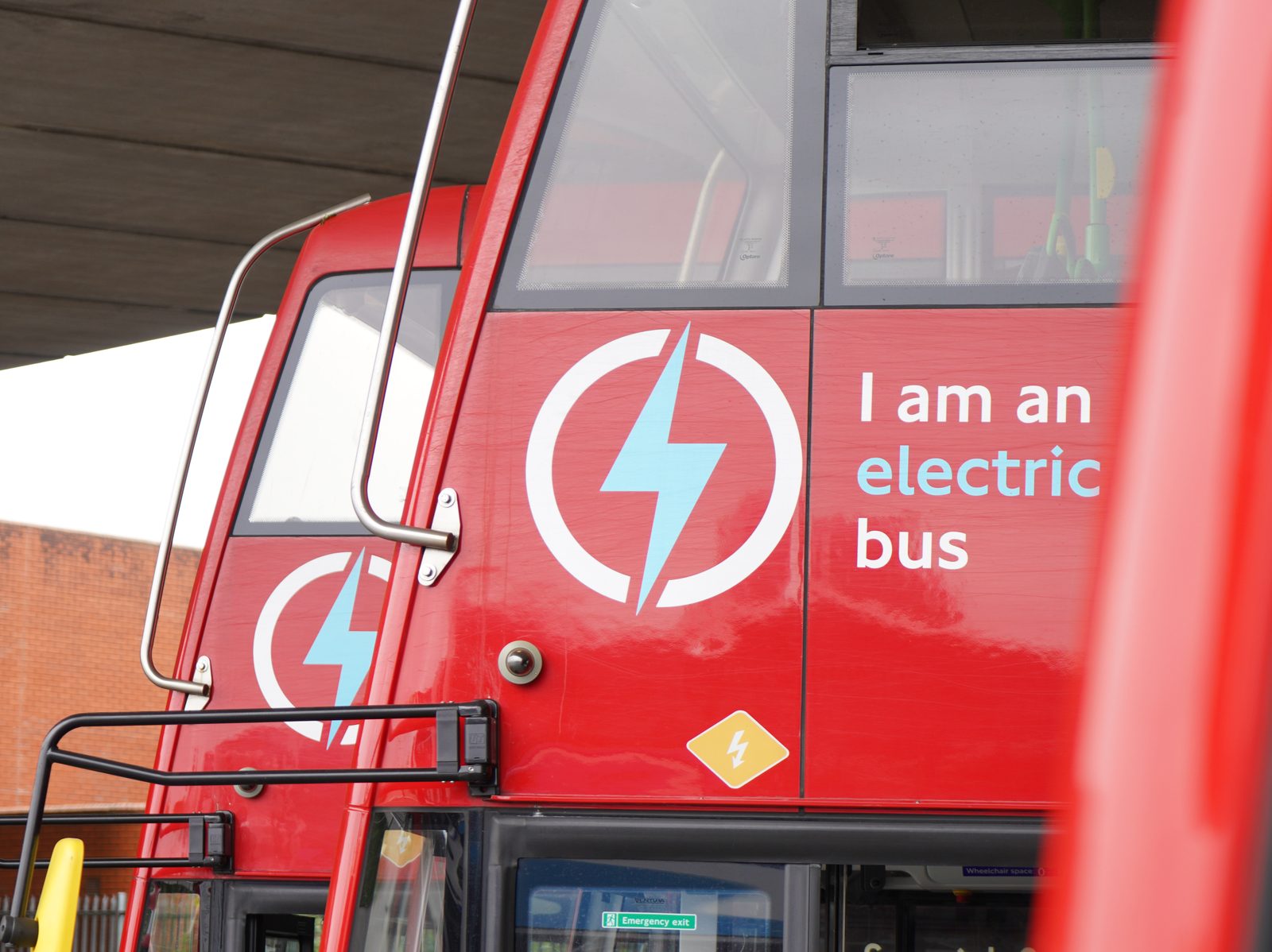 London electric bus with I am an electric bus livery